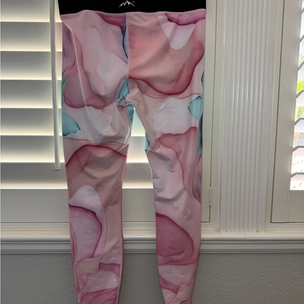 DOPE Base Layer Set Snuggle Top Lofty Tech Leggings Mirage Print Size Large